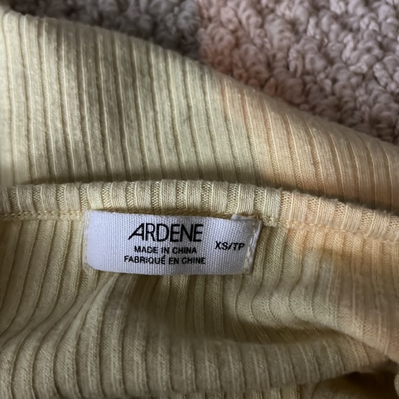 Ardene xs crop tank top. - Picture 3 of 3
